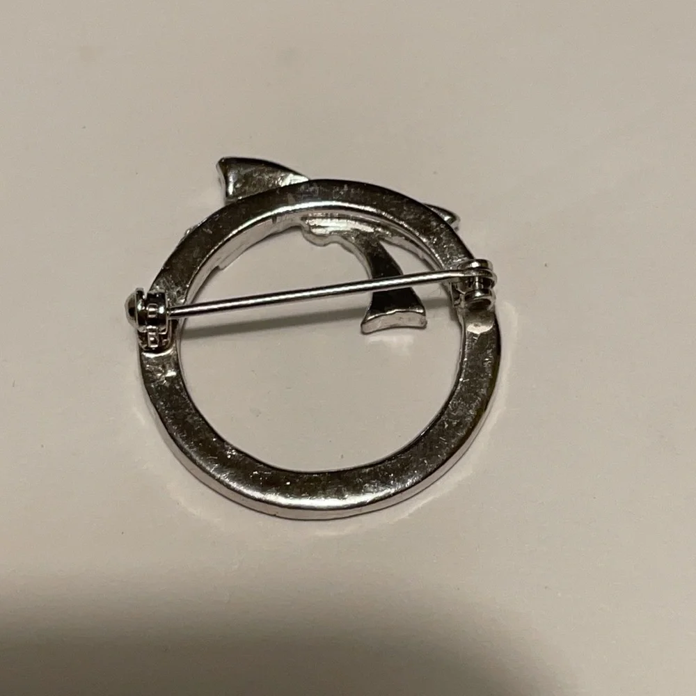 Vintage silver sparkle wreath bow brooch